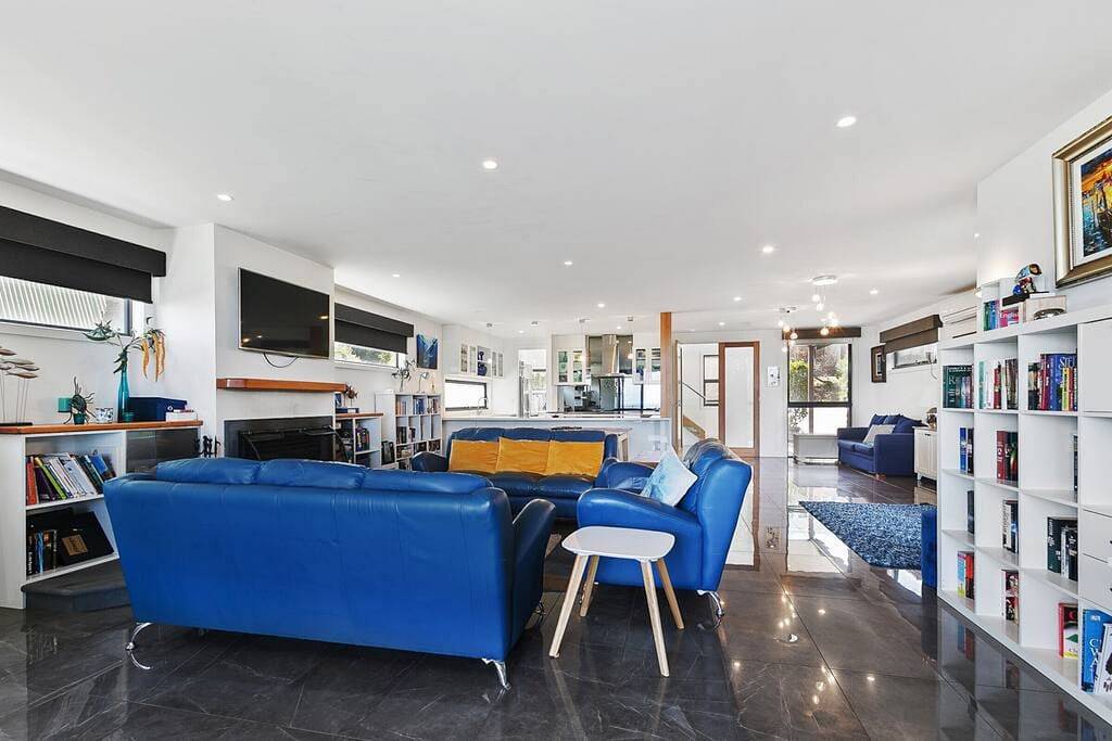 The Gallery Bass Dreaming - Absolute Ocean Views - Free Wifi in Skenes Creek, Colac Otway Shire