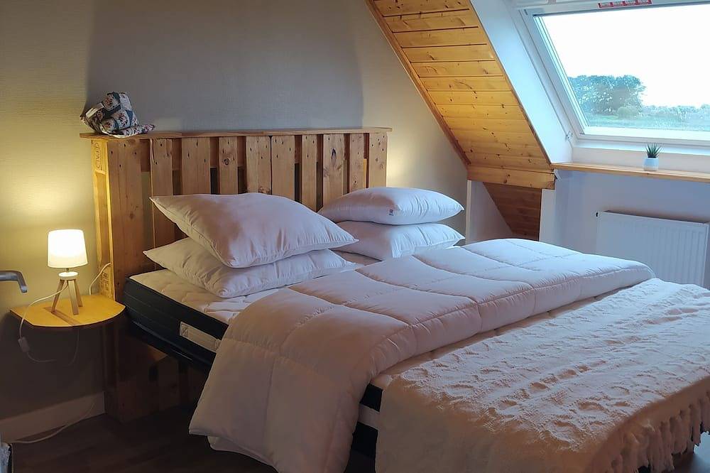 Appartement entier, Meublé, 2 étoiles, avec vue sur mer in Plouescat, Côte des Légendes