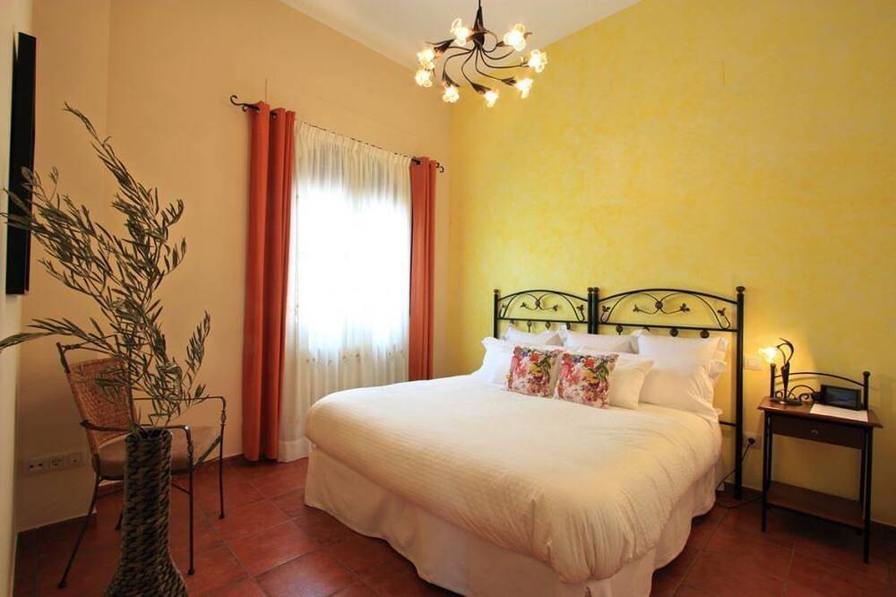 Hojiblanca Room in El Cañuelo, Priego de Córdoba