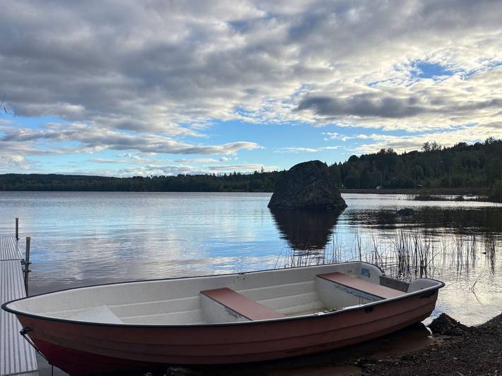 Stuga Långban – Holiday Home Directly by the Lake in Värmland in Långban, Värmland