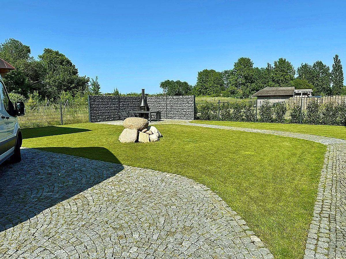 Apartamento entero, Moderne Fewo mit Kamin, ca. 1300m zum Sandstrand, 3 Schlafzimmer bis 6 Personen in Glowe, Rügen