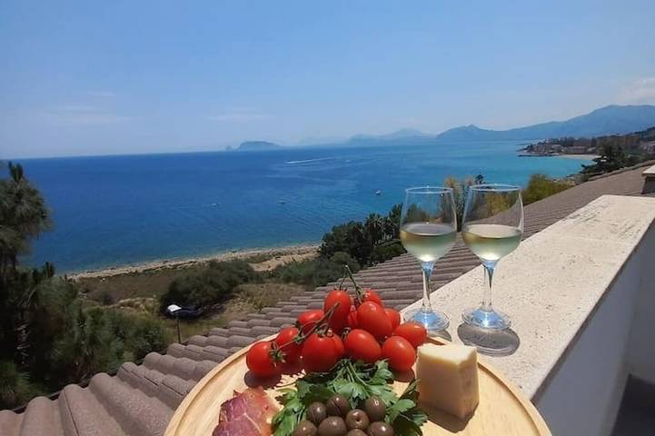 Villa for 4 people in Palermo