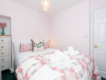 Glamping for 2 People in Bath, The Cotswolds, Photo 1