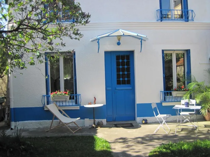 Alojamiento y desayuno para 2 personas, con jardín además de terraza y vistas - 1