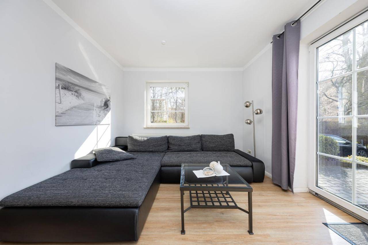 Ganze Wohnung, Cblue "Ferienhaus am Yachthafen - Moewe" in Hohe Düne (Warnemünde), Rostock