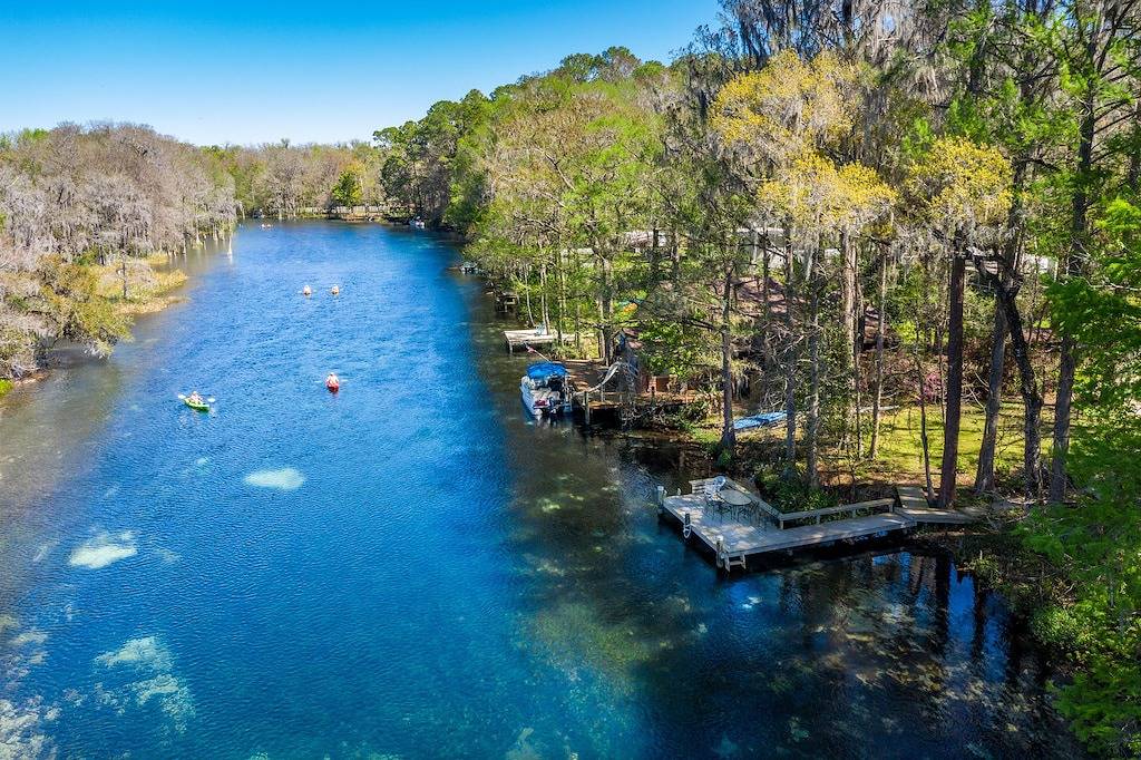 Atemberaubendes Einfamilienhaus am Rainbow River in Marion County (FL)