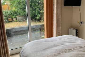 Apartment for 3 People in Plymouth, South West England, Photo 2