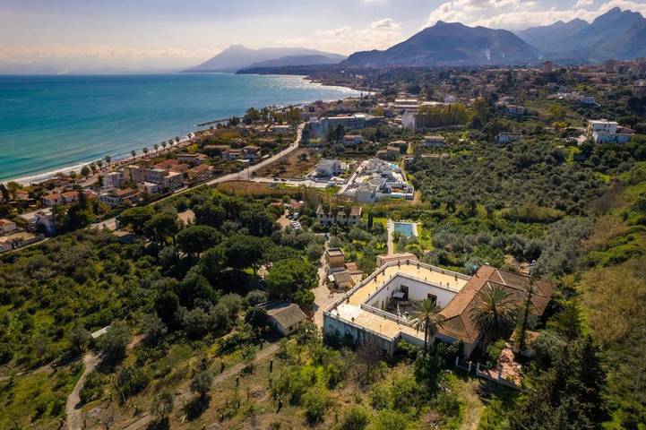 B&b per 3 persone, con Terrazza e Giardino nonché Piscina e Sauna a Santa Flavia