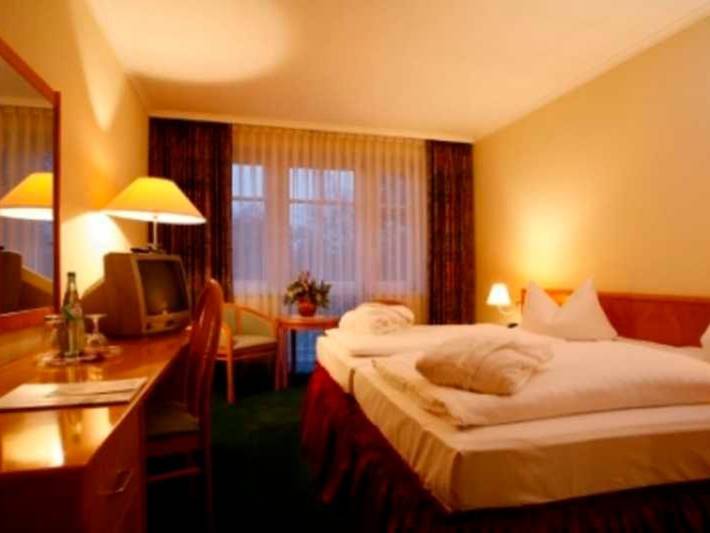 Park Hotel Fasanerie Neustrelitz - Doppelzimmer in Neustrelitz, Mecklenburg-Strelitz
