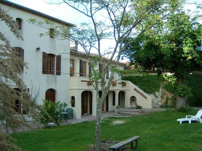 Location de vacances pour 3 personnes, avec Terrasse et Jardin à Saint-Martin-Lacaussade