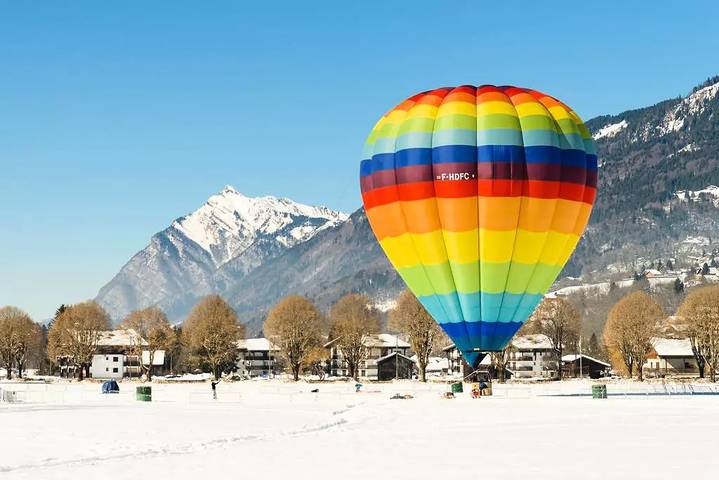 Chalet pour 8 personnes, avec piscine ainsi que sauna et balcon, animaux acceptés en Haute-Savoie - 4