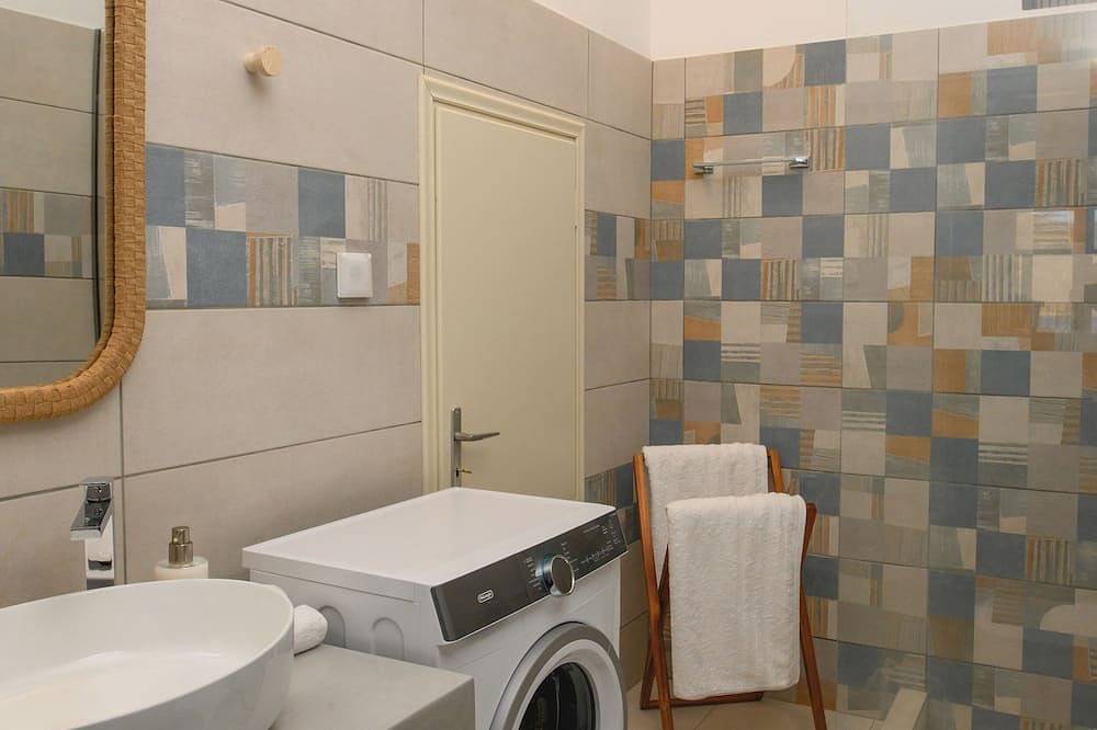 Entire apartment, Tholari studio-  self service  aegean sea view! in Amorgos