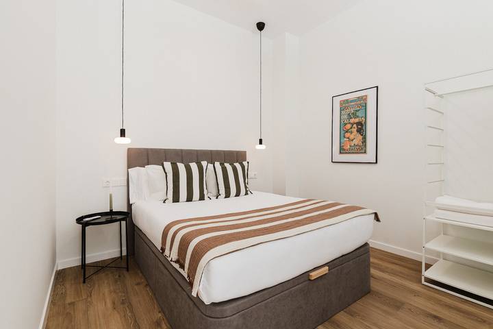 Ferienwohnung für 5 Personen, mit Terrasse und Garten in Valencia - 4