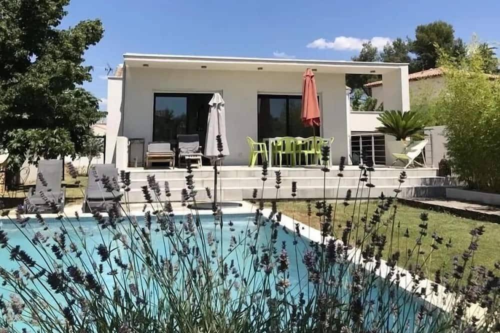 Villa air conditioning, swimming pool.. near Palavas Montpellier, Sète. 2nd 15th August available in Fabrègues, Mittelmeerküste (Frankreich)