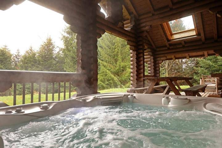 Gîte pour 8 personnes, avec jardin et vue à Liézey