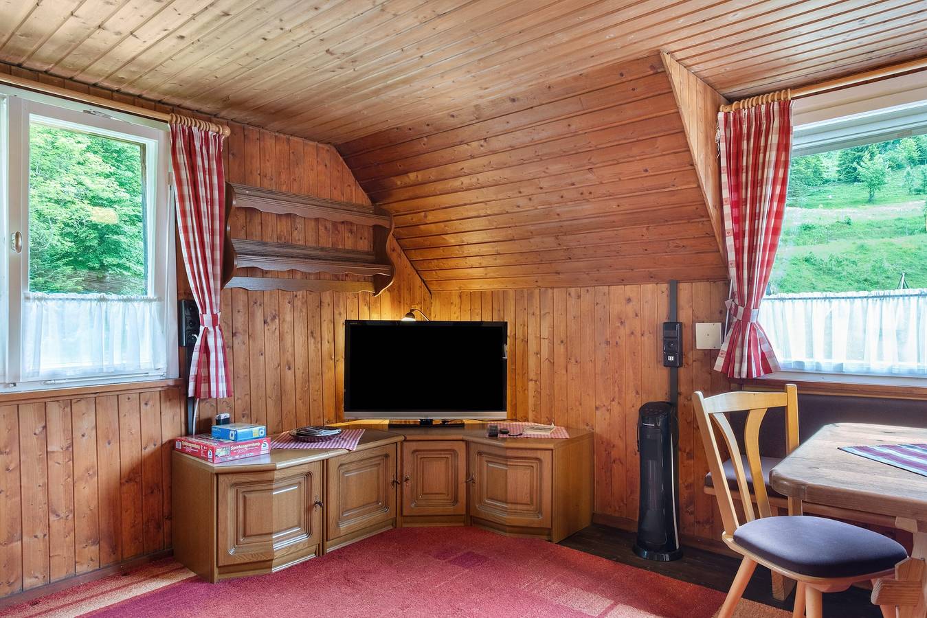 Apartamento entero, Apartamento vacacional 'Mühle' con vistas a la montaña y Wi-Fi in Feldberg, Selva Negra (zona sur)