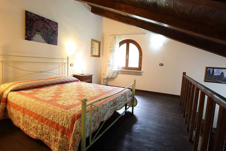 Ferienwohnung für 3 Personen, mit Pool und Garten