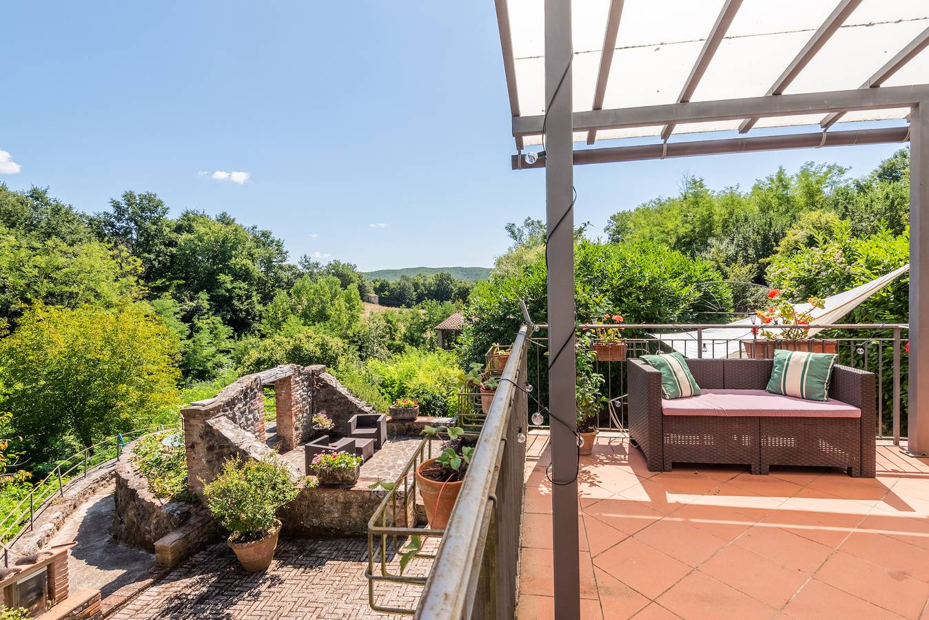 Ferienhaus 'La Speranza' mit privater Terrasse, privatem Garten und Balkon in Chiusdino, Siena Provinz