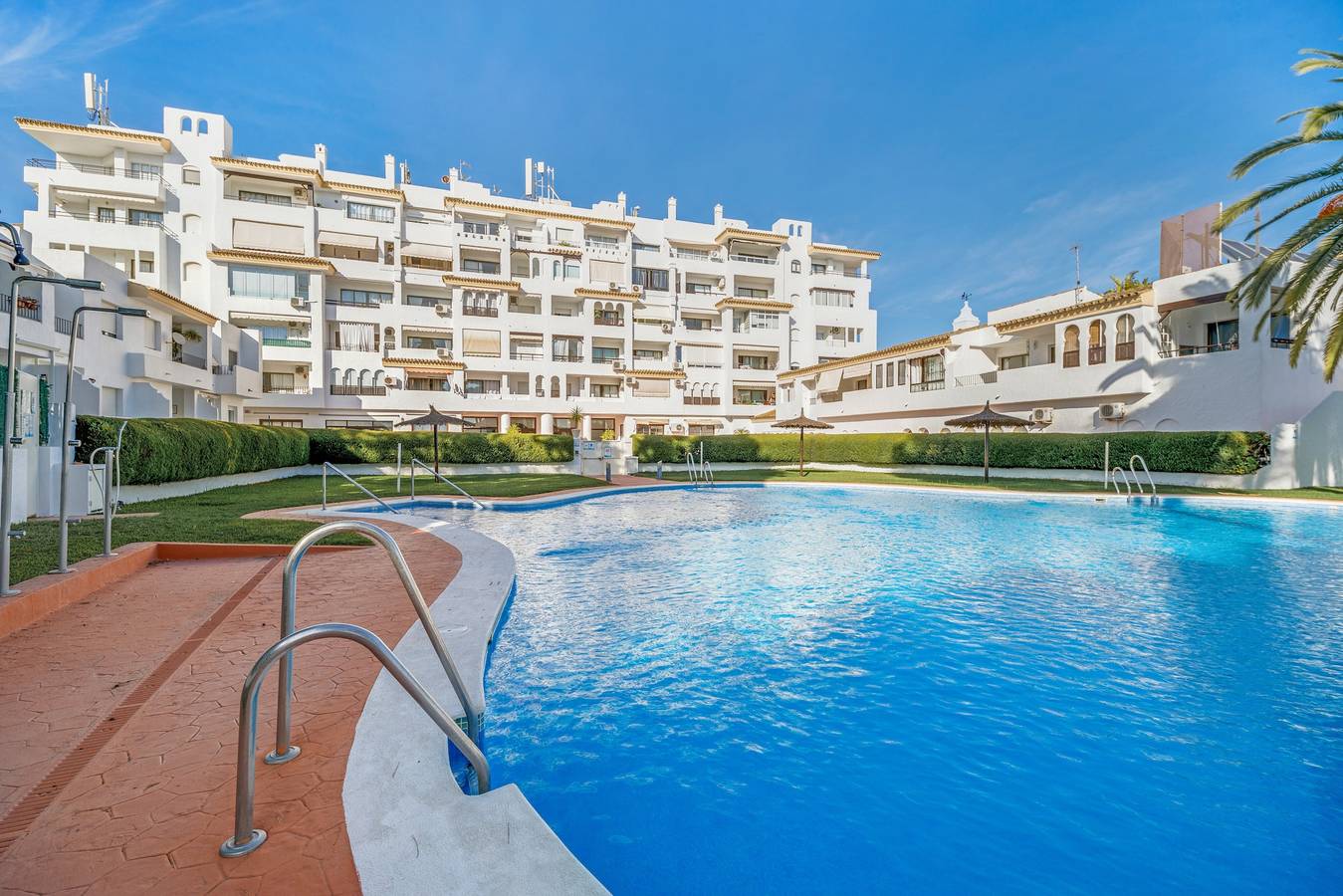 Apartamento entero, Apartamento 'Vistahermosa' con piscina compartida, Wi-Fi y aire acondicionado in El Puerto de Santa María, Costa de la Luz