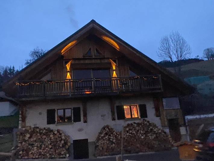 Gîte pour 14 personnes, avec Balcon et Jacuzzi ainsi que Terrasse et Jardin à Le Bouchet-Mont-Charvin - 4