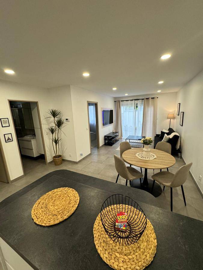 Villa pour 5 personnes, avec Balcon et Jacuzzi ainsi que Terrasse et Sauna