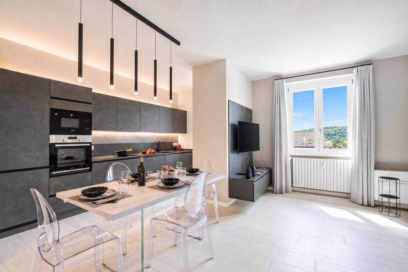 Geheel appartement, Viktor Salò | 100m from Lake & Center in Spiaggia delle Rive (Salò), Salò