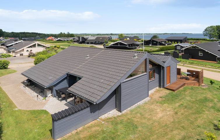 Ferienhaus für 8 Personen, mit Whirlpool und Sauna sowie Garten und Terrasse in Grønninghoved Strand - 3