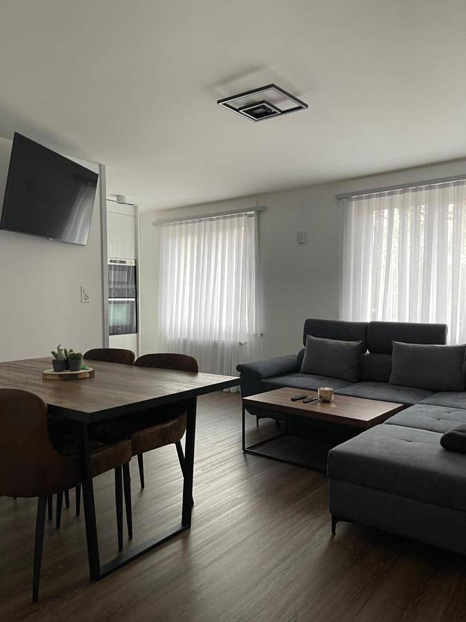 Gîte pour 3 personnes dans Couvet