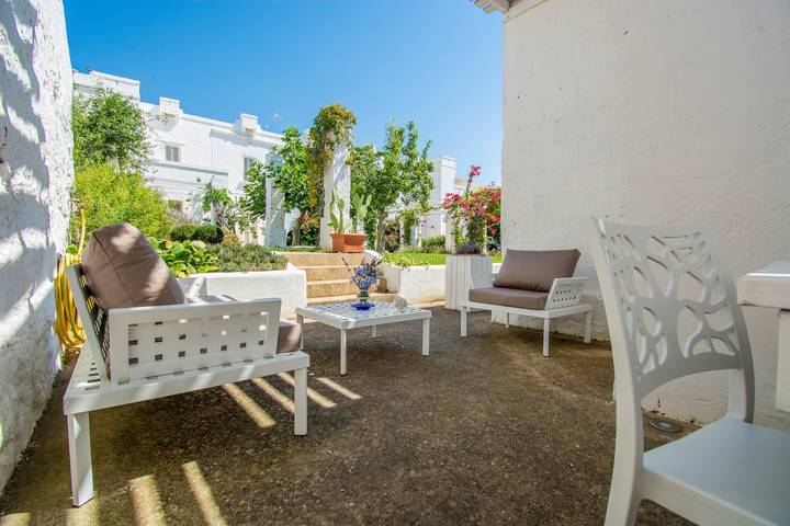 Feriehus for 2 personer med have in Manduria, Taranto-bugten