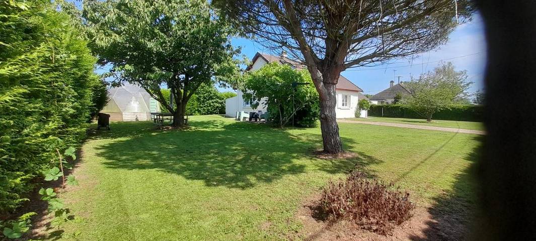 Location de vacances pour 8 personnes, avec jardin, animaux acceptés à Gonneville-en-Auge