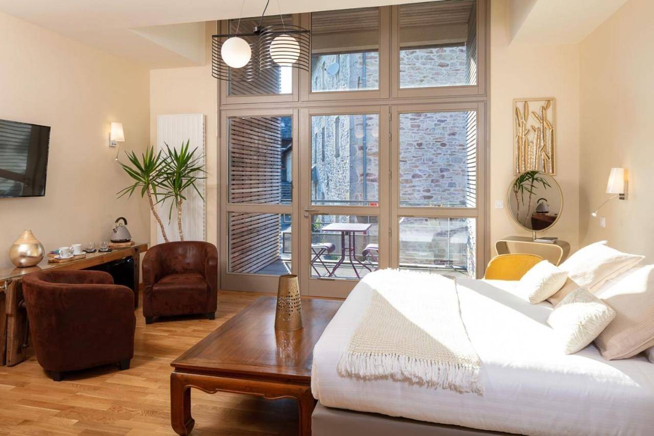 Double Room in Marcolès, Région d'Aurillac