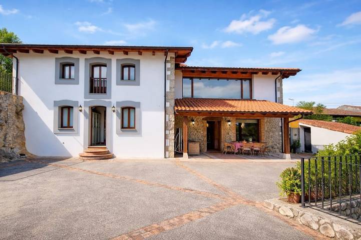 Holiday home for 8 people, with garden and balcony, with pets - 1