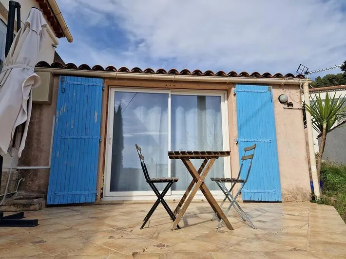 Apartamento de vacaciones para 4 personas, con piscina además de terraza y jardín - 1