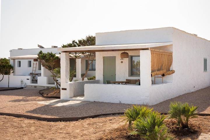 Apartamento de férias para 3 pessoas, com jardim e piscina em Formentera