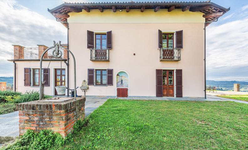 Villa Bricco Paglieri in Alba, Langhe