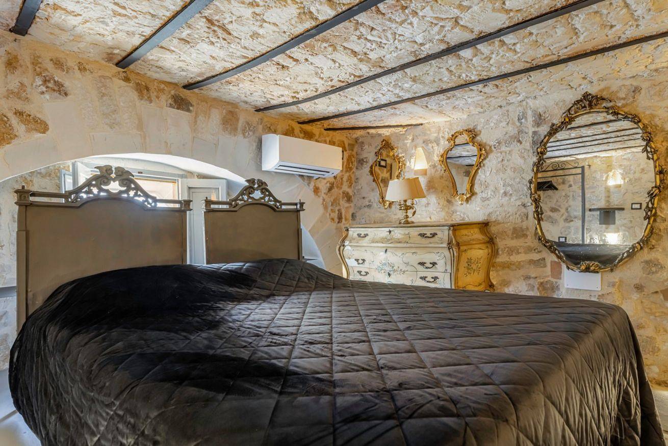 Apartamento entero, Guesthost - Rifugio delle Grotte - Modica Castle in Modica (town), Módica
