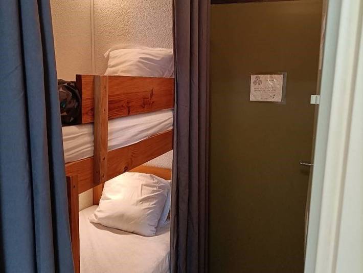 Appartement entier, Appartement cosy 6 pers, proche pistes, balcon, casier à skis, parking gratuit in La Pierre Saint-Martin, Arette