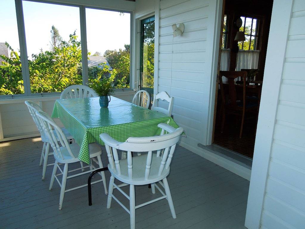 1930 Waterfront Cottage auf Tuttles Punkt in Guilford, Connecticut