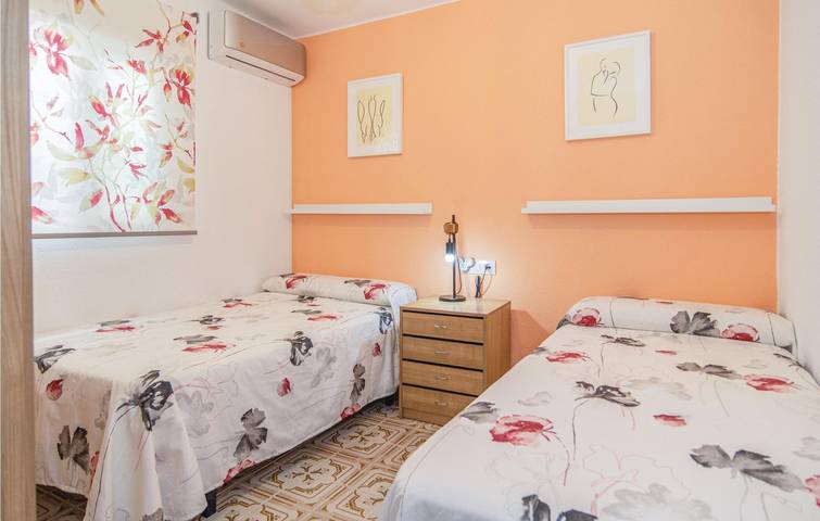 Ganze Ferienwohnung, Córdoba Wohnung w / WiFi & A / C, in der Nähe von Restaurants in Distrito Sur (Córdoba), Cordoba