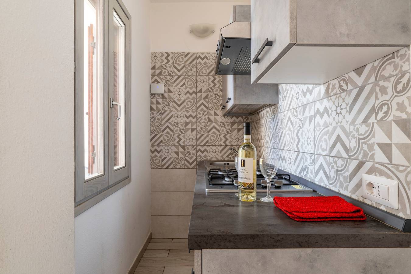 Ganze Wohnung, Ferienwohnung 'Eden' mit gemeinsamer Terrasse und Klimaanlage in Arbatax, Tortolì