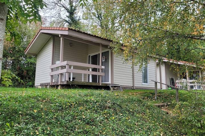 Chalet pour 5 personnes, avec piscine et terrasse