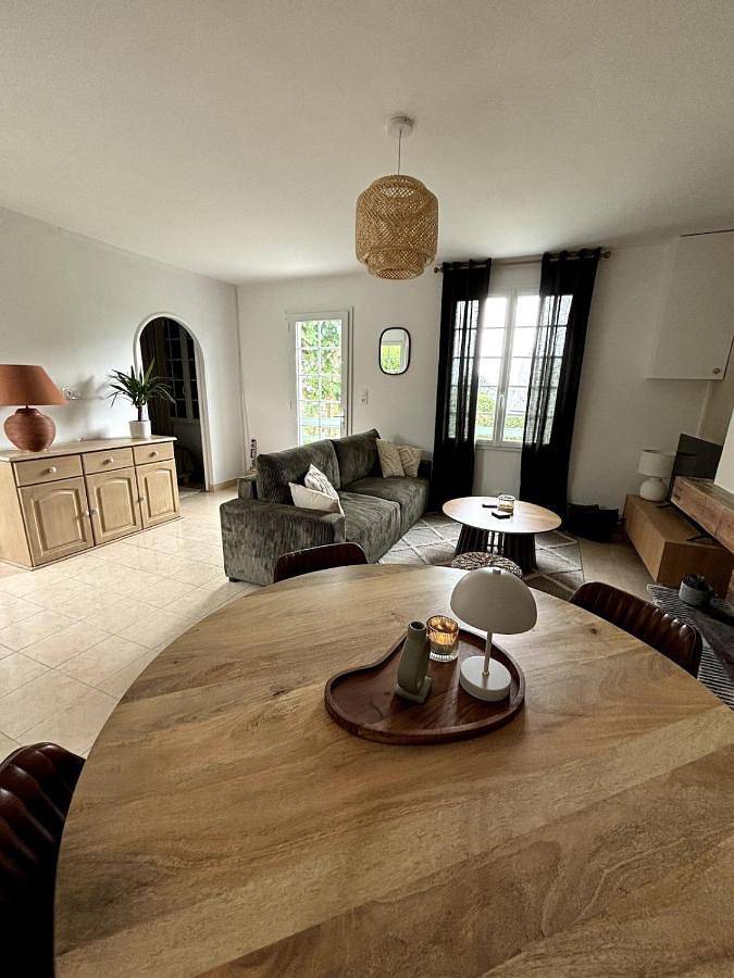 Location de vacances pour 3 personnes, avec Terrasse et Jardin à Saint-Jean-de-la-Rivière - 2