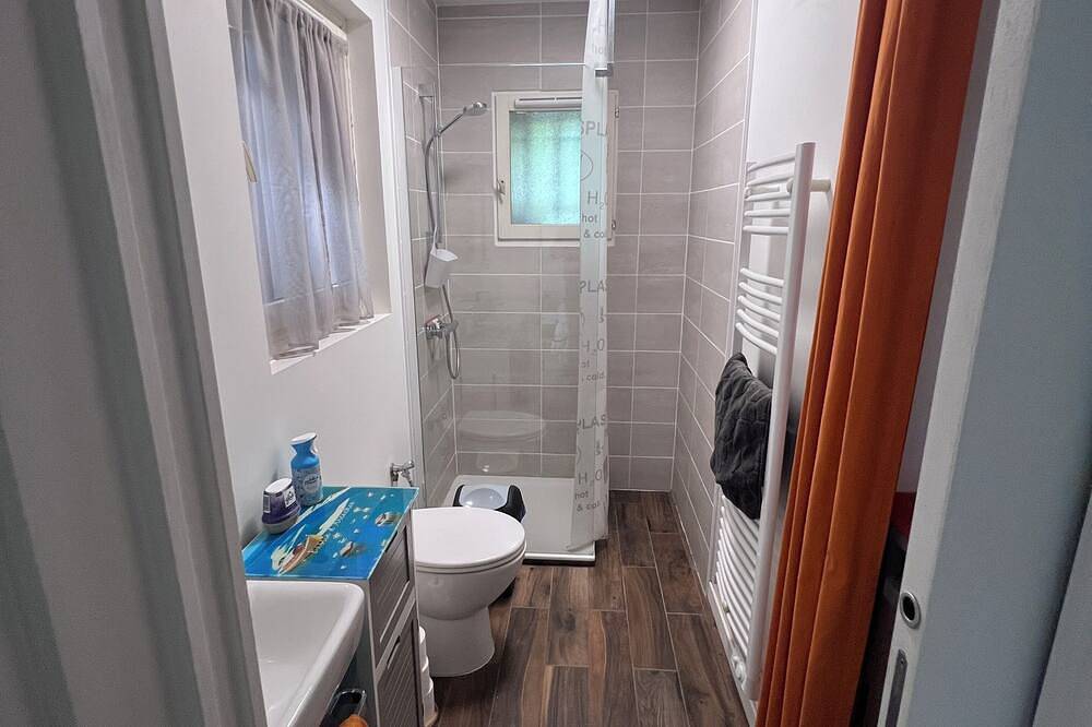 Chambre Avec Piscine Et Climatisation. in Cambo-les-Bains, Région de Bayonne