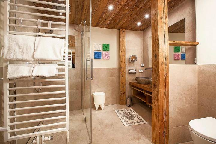 Ferienhaus für 10 Personen, mit Balkon und Terrasse sowie Whirlpool und Sauna in Wald im Pinzgau - 4