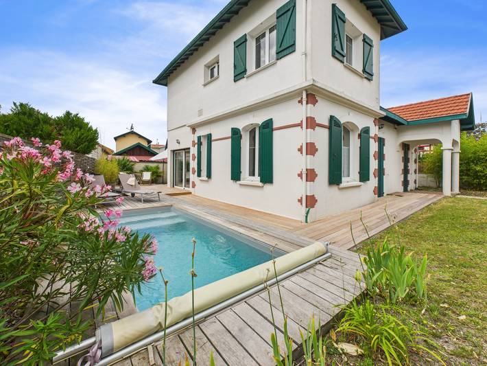 Casa de vacaciones para 7 personas, con terraza además de piscina y jardín - 1