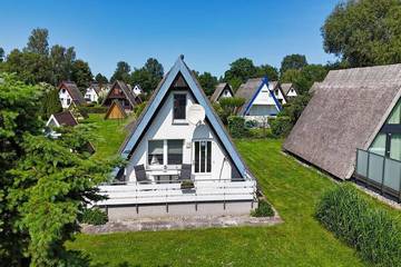 Ferienhaus für 4 Personen, mit Garten und Terrasse in Groß Zicker