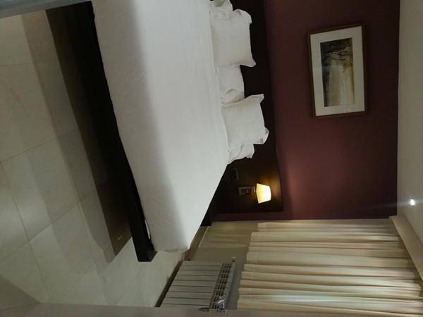 Hôtel pour 2 personnes, avec piscine et jardin ainsi que jacuzzi et sauna à Cantallops - 4