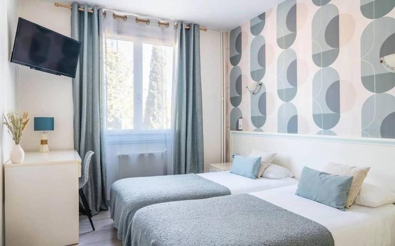 Hôtel pour 4 personnes, avec terrasse à Confolens - 4