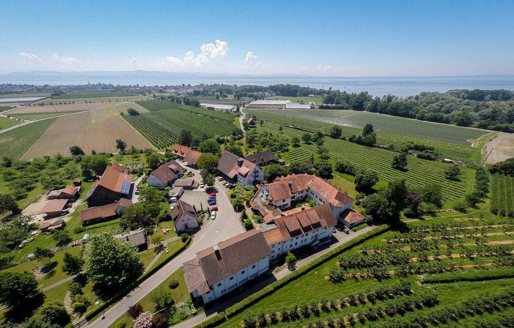 Gästehaus St. Theresia - Komfort-Einzelzimmer mit Dusche und Wc in Eriskirch, Region Bodensee-Oberschwaben