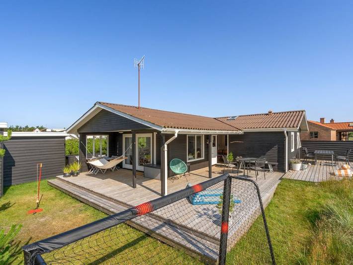 Ferienhaus für 4 Personen, mit Terrasse in Klitmøller
